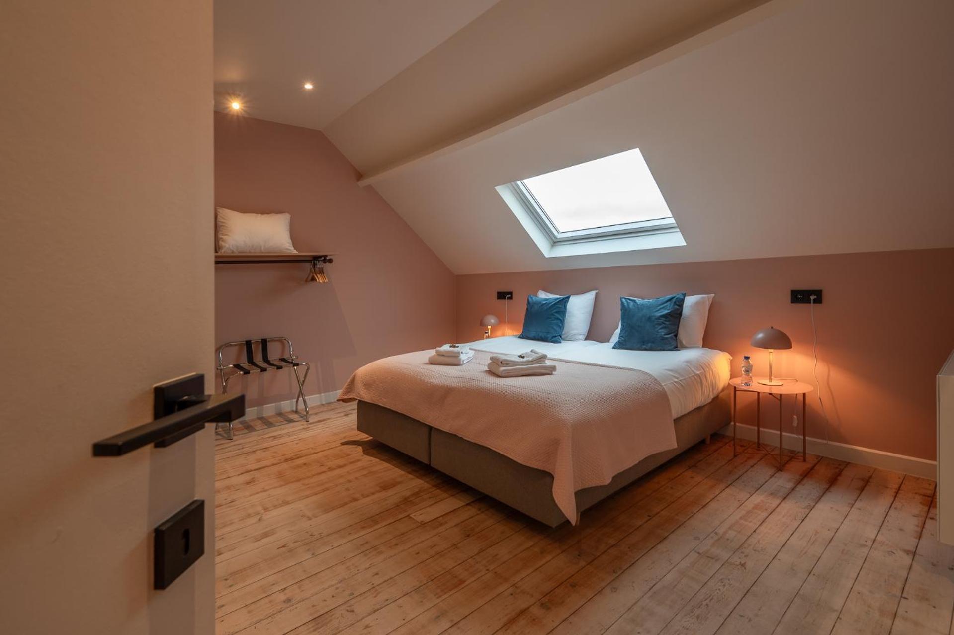 Villa Cezar - Big House At The Center Of Bruges - Free Parking Eksteriør bilde